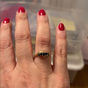 14K Yellow Gold 5 Stone Sapphire Ring Size 8